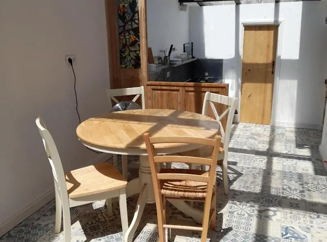 Butterfly Apartment Caunay